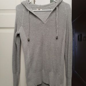 Pull over sweater
